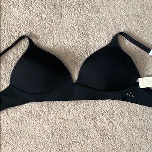 NWT Wireless Aerie Bra 36D